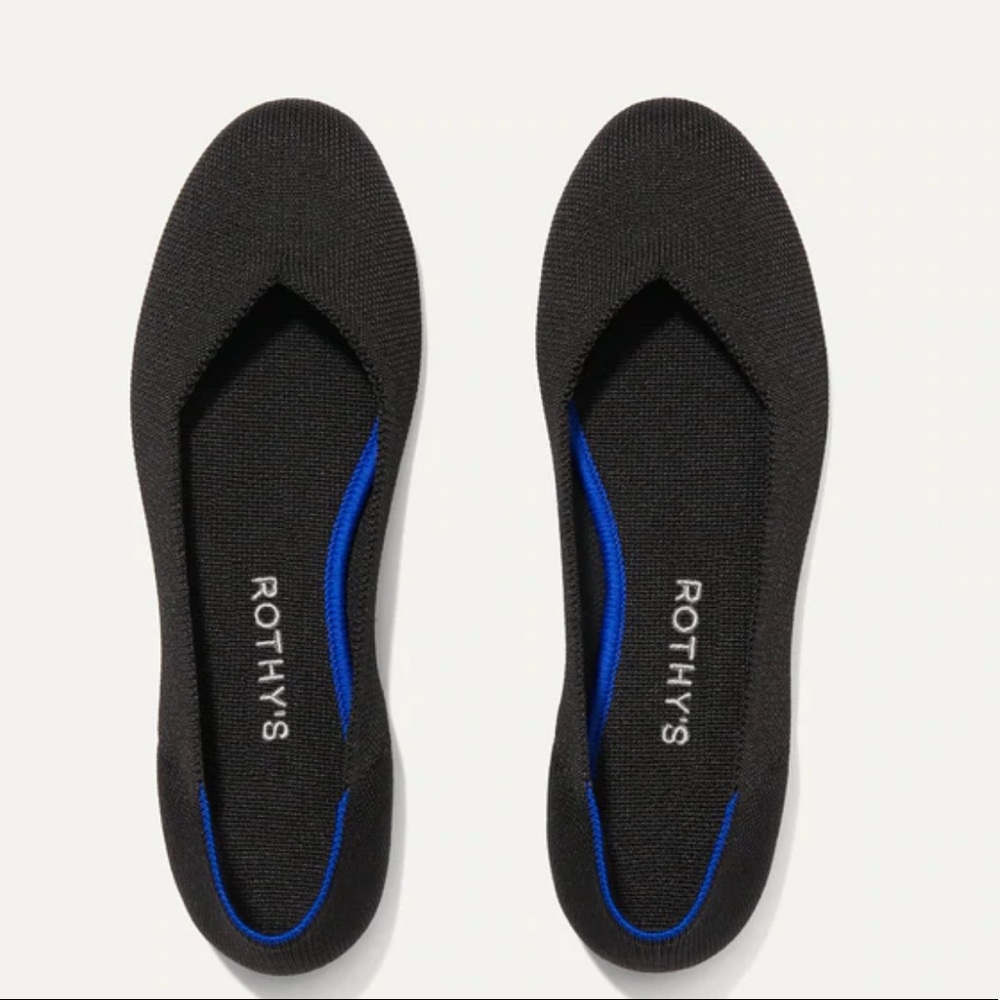 ROTHY’S THE FLAT BLACK ROUNDED TOE